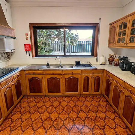 בית נופש Casa Bartolomeu - Elegant Near