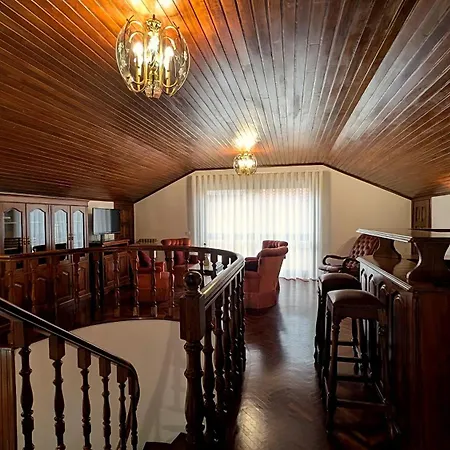 Casa Bartolomeu - Elegant Near